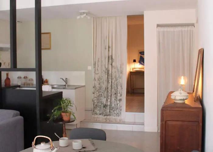 Appartamento Ou Avec Parking Villefranche-de-Rouergue